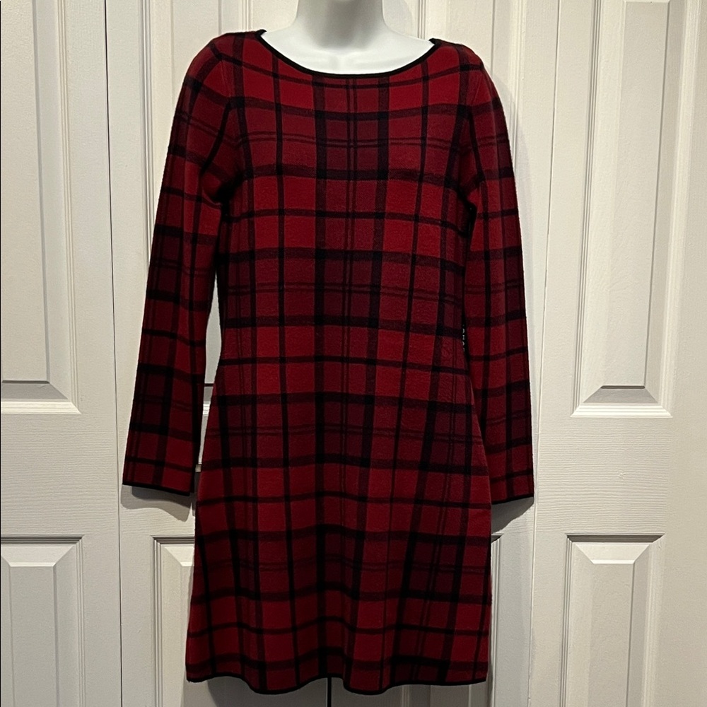 Tahari Red & Black Plaid Long Sleeve Sweater Dress Size S‎ NWT